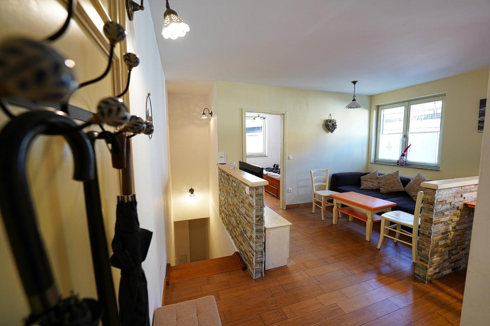 Apartment Mojstrovka With Terrace In City Center ครานสกา โกรา ภายนอก รูปภาพ