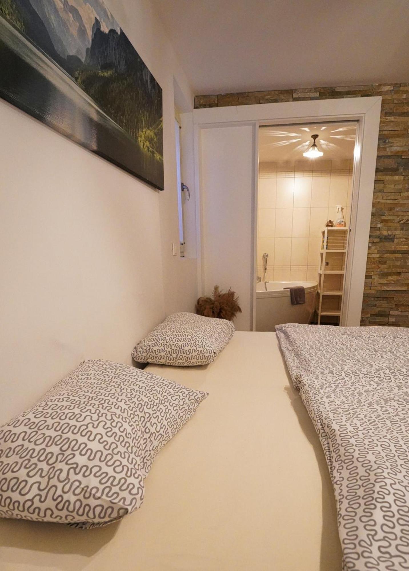 Apartment Mojstrovka With Terrace In City Center ครานสกา โกรา ภายนอก รูปภาพ