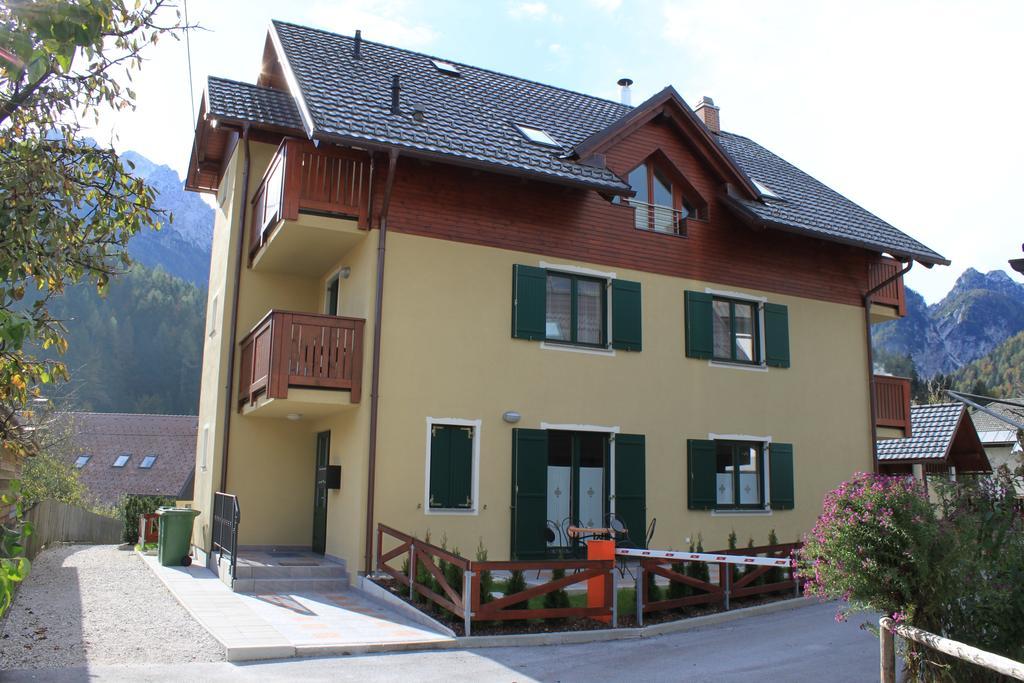 Apartment Mojstrovka With Terrace In City Center ครานสกา โกรา ห้อง รูปภาพ