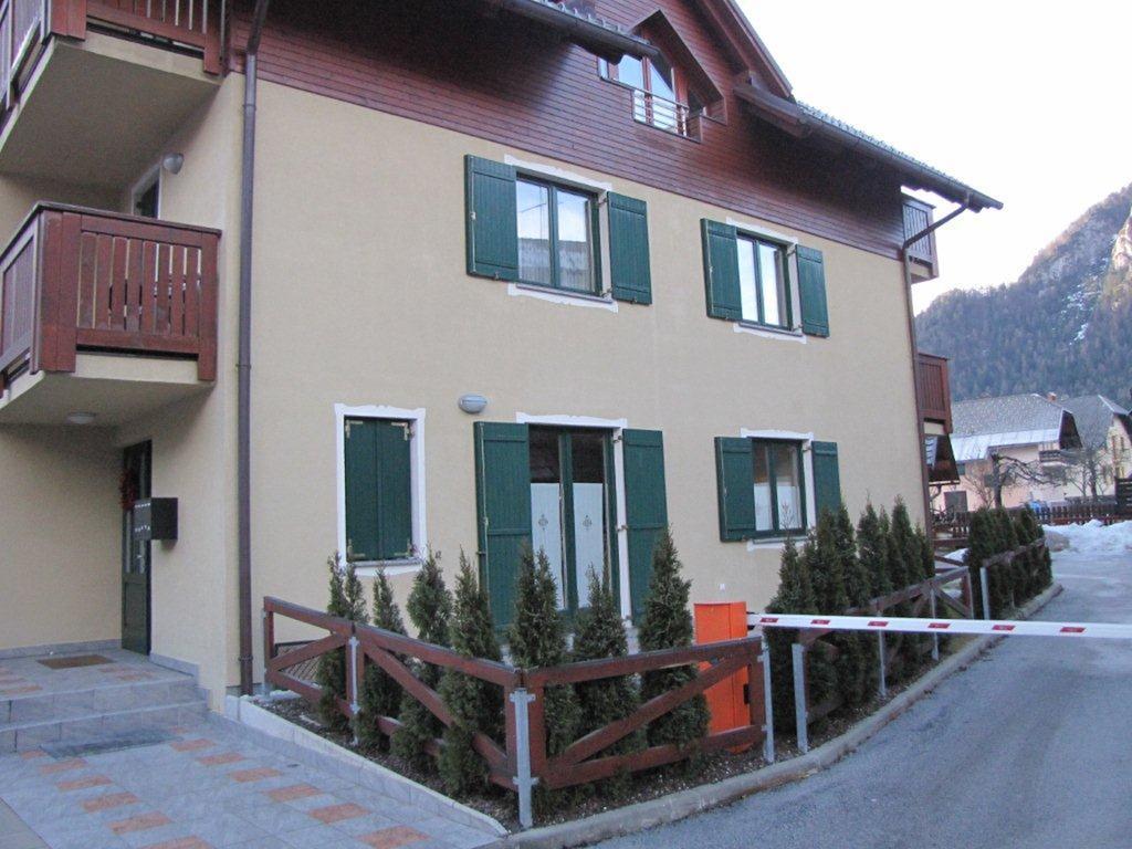 Apartment Mojstrovka With Terrace In City Center ครานสกา โกรา ห้อง รูปภาพ